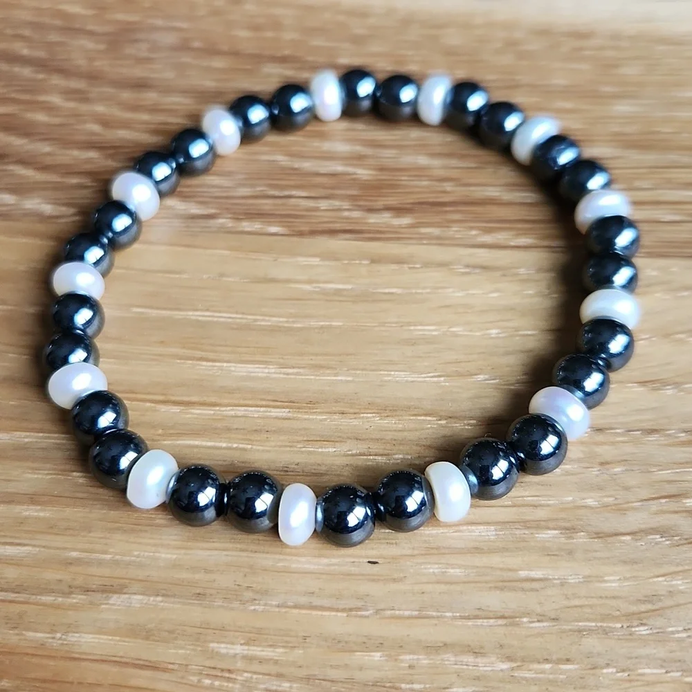 Fresh Water Pearls & Gray Hematite Beaded Stretch Bracelet | Handmade